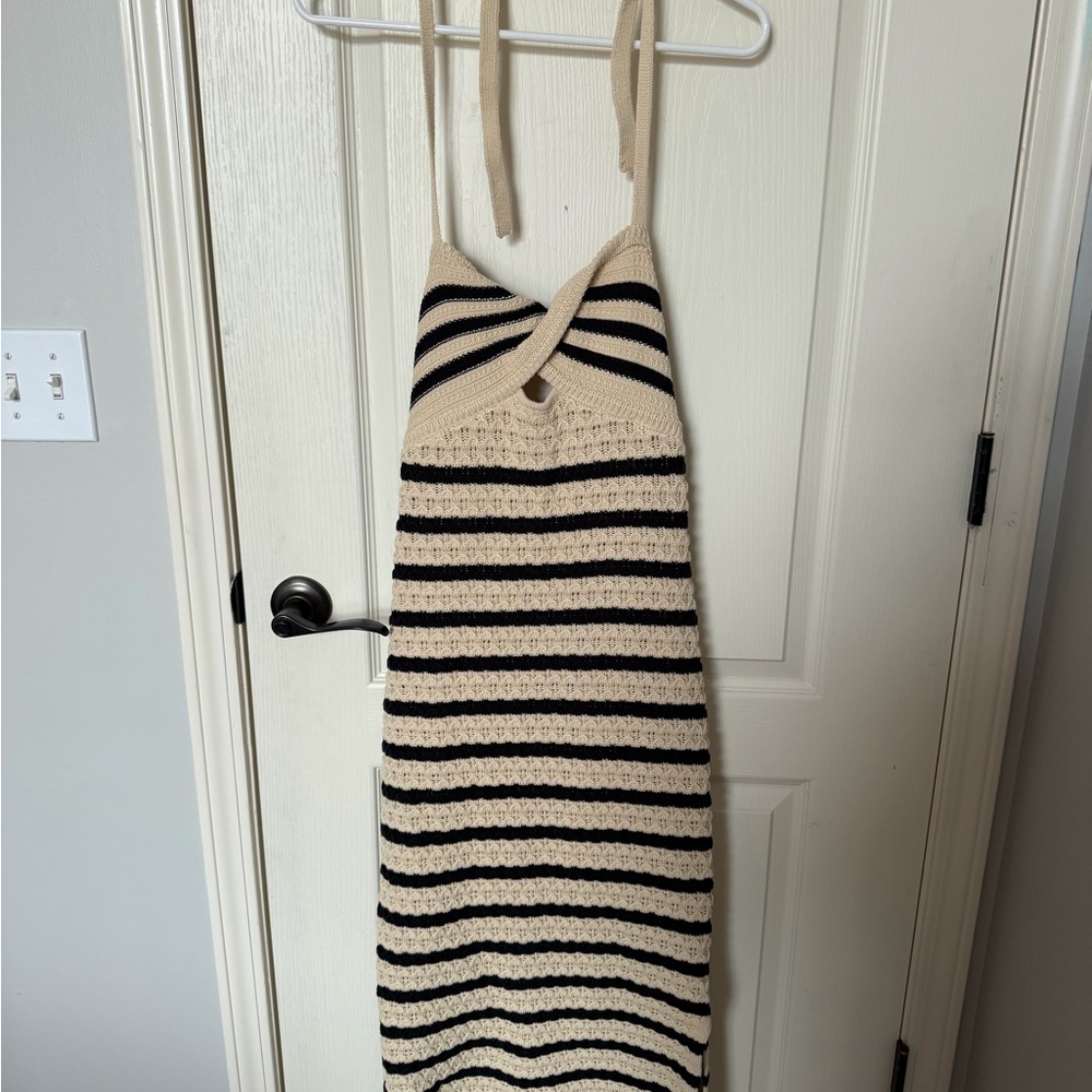 House of Harlow 1960 Black and Cream Crochet Dress